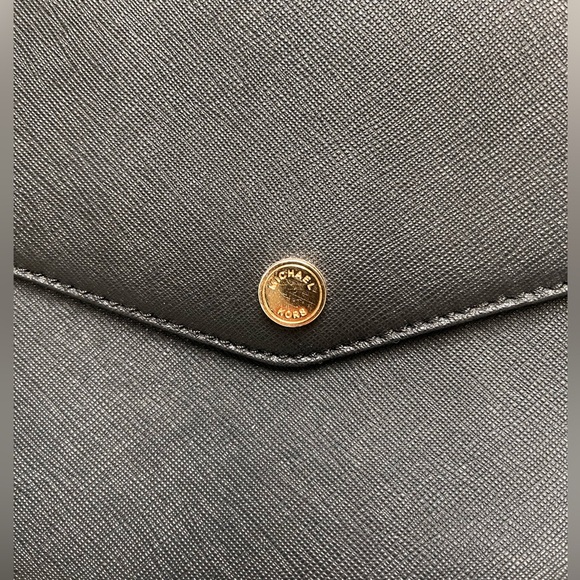 Michael Kors Bag - Picture 3 of 8